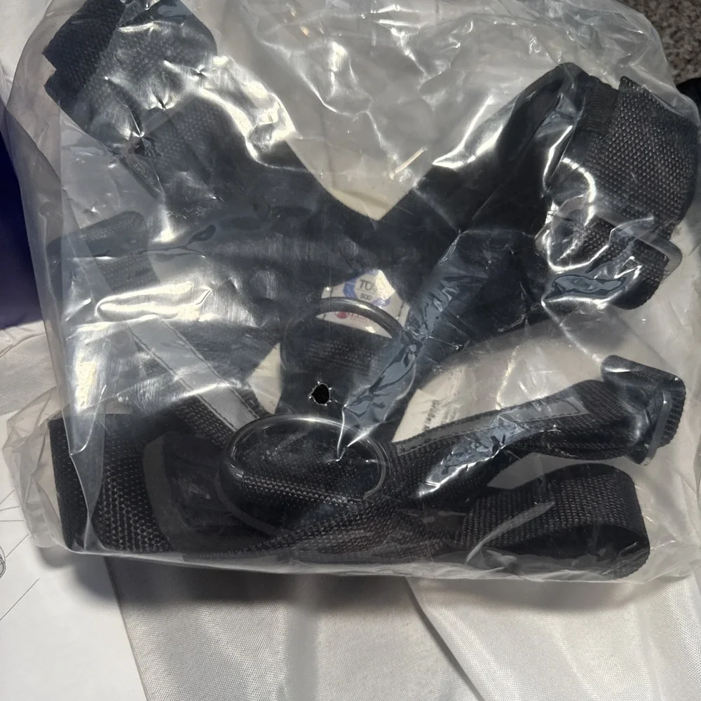 Genuine Volvo Dog Harness Sz Medium 31470401 New